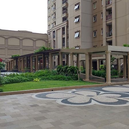 Extra Space 3Br Apartment Grand Palace Kemayoran By Travelio Giacarta Esterno foto
